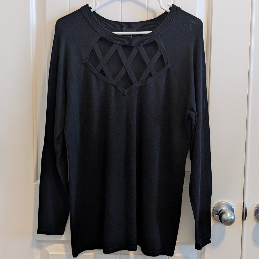 3 For $24 Torrid Black Crisscross Neckline Blouse - Picture 2 of 6